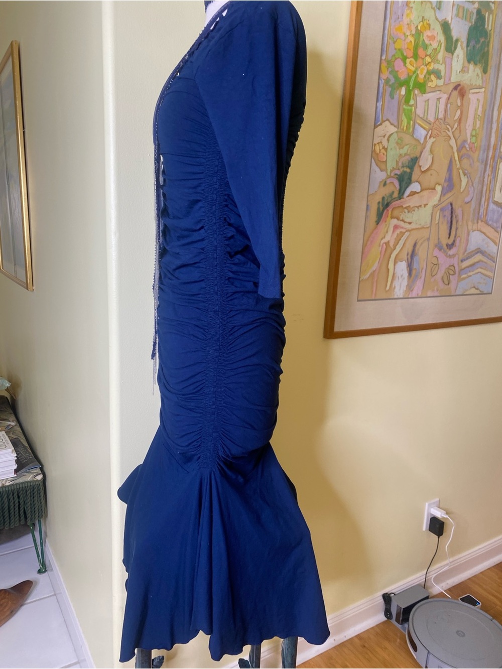 Leom Designs Elegant Navy Ruched Midi Dress - Women - Picture 5 of 8